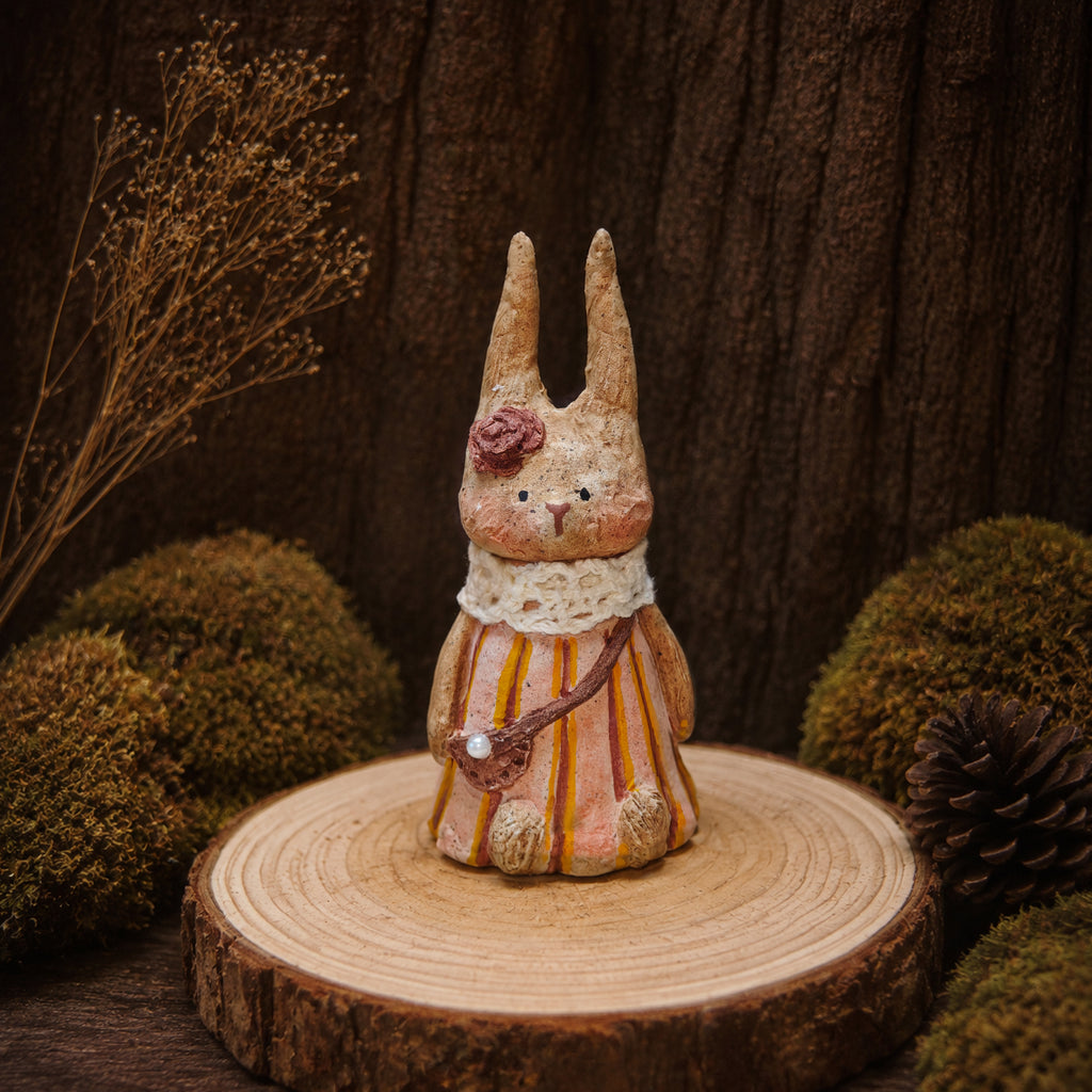 Winterwood Atelier Willowwick Family Rabbit Doll, Hand Sculpted Stone Clay Bunny Figurine with Watercolor Card, Guest Artist Tuacii