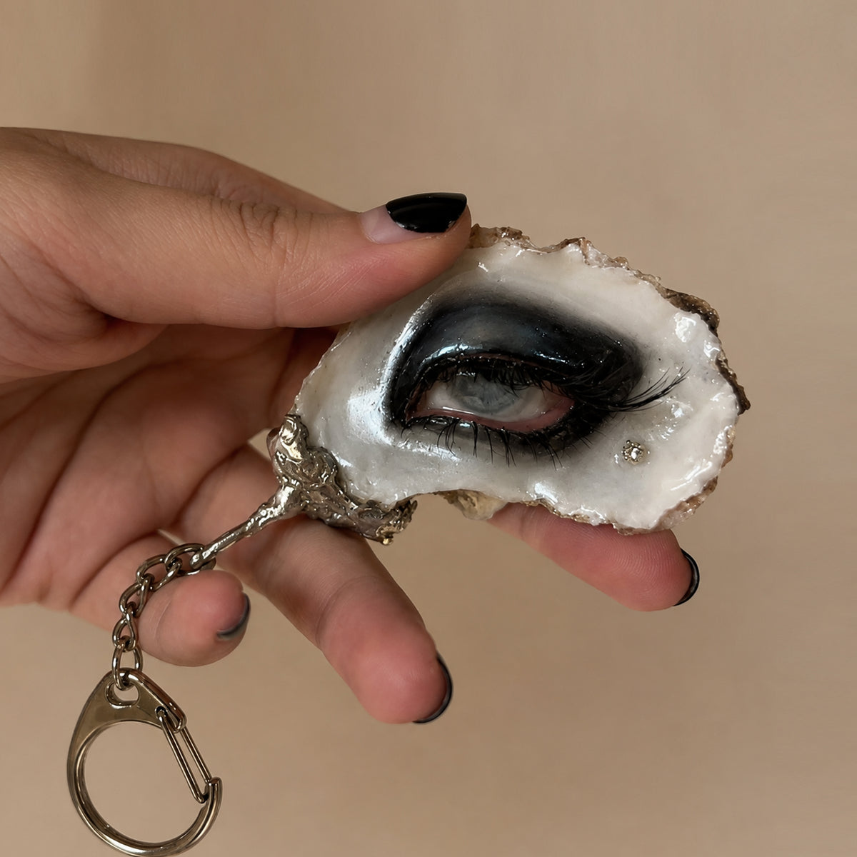 Lilith Veil: Black Smoky Oyster Eye