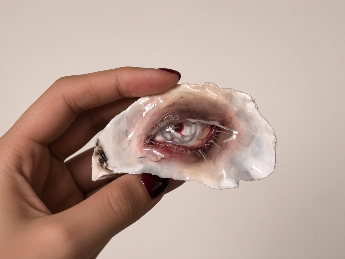 Lilith Scarlet Wound — Wounded Oyster Eye