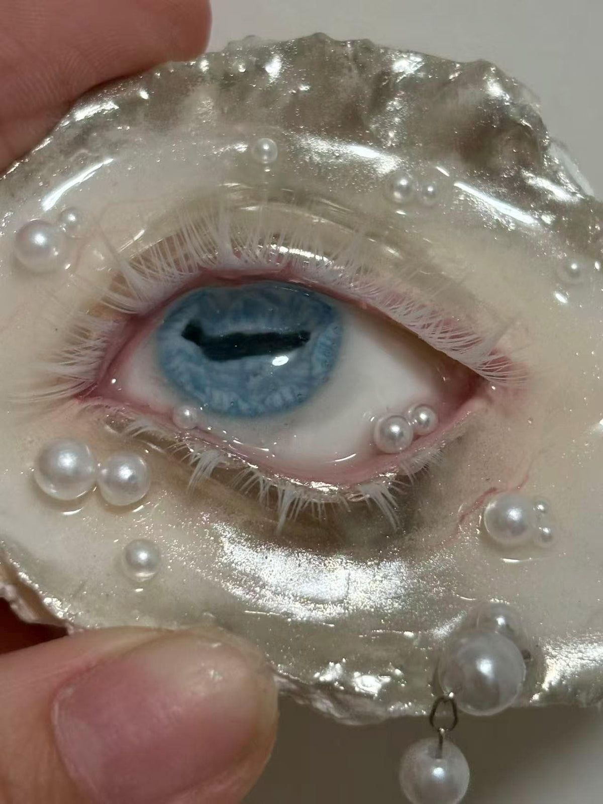 Blue oyster eye — close-up of finished pearl details