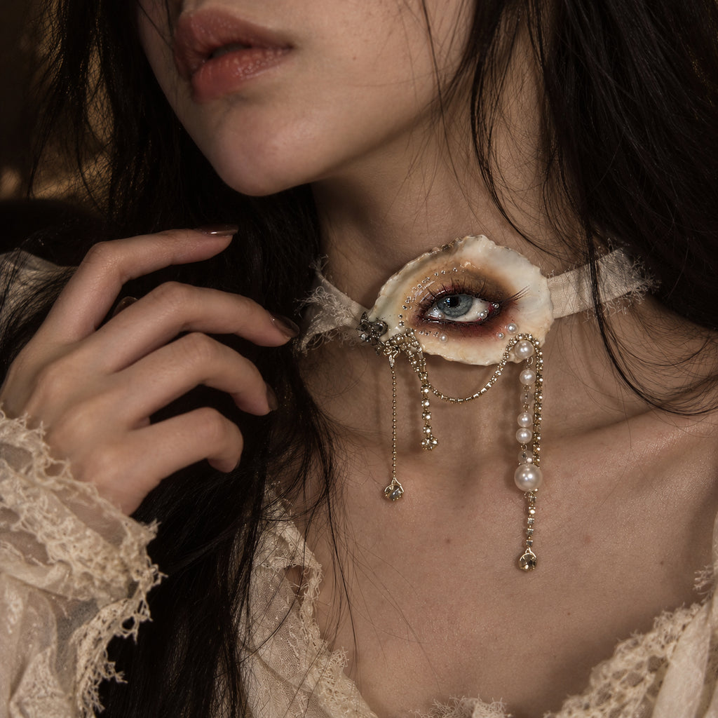 Sereine Eye LV027 — ivory ribbon choker styling