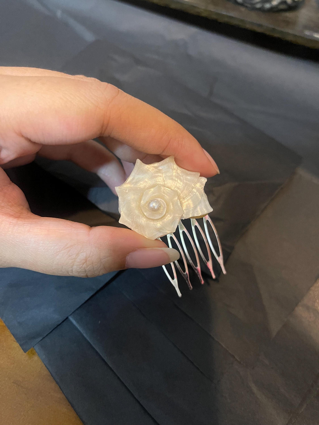 Natural Conch Shell Bridal Hair Comb — view 10