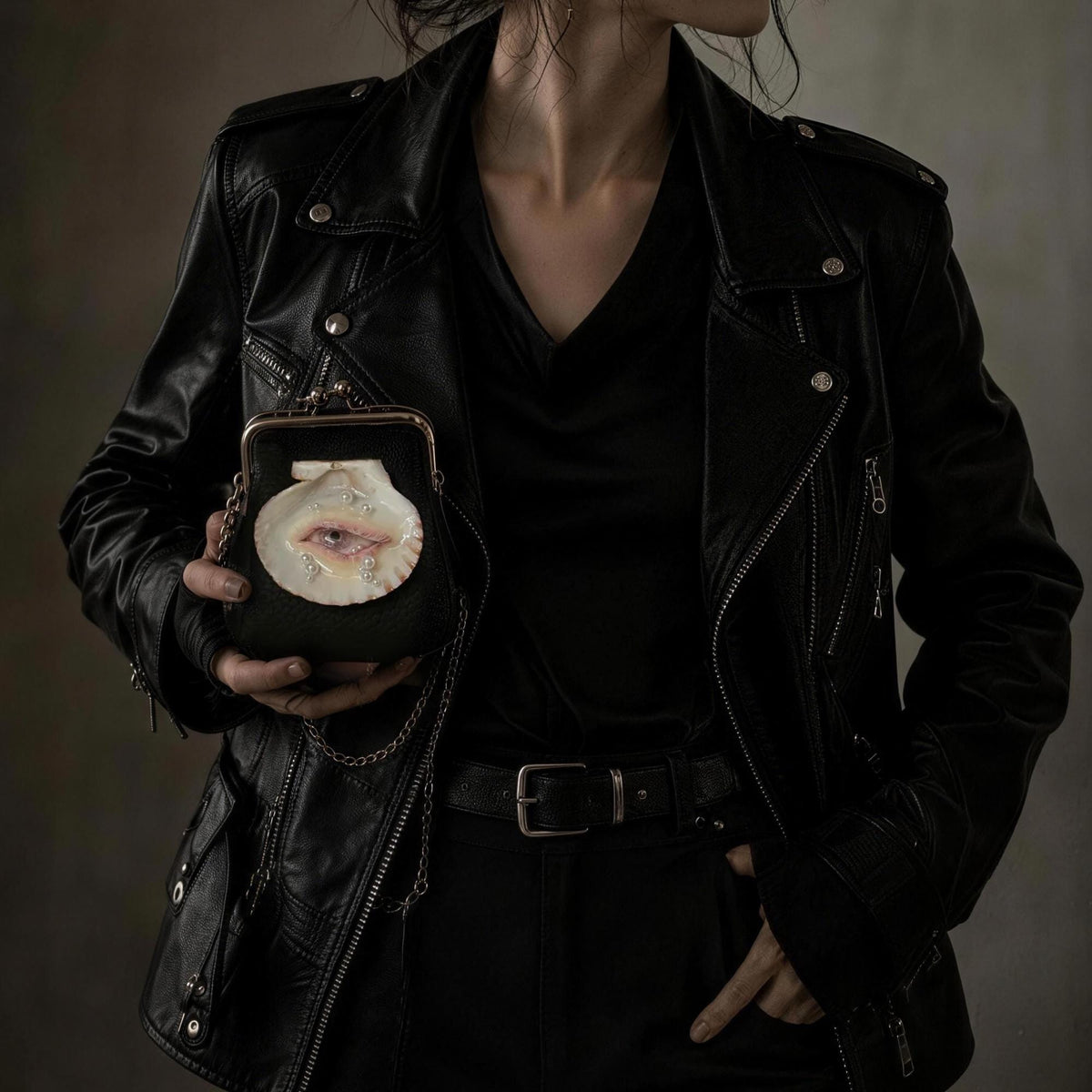 Oyster Eye Mini Crossbody — artwork and styling view 3