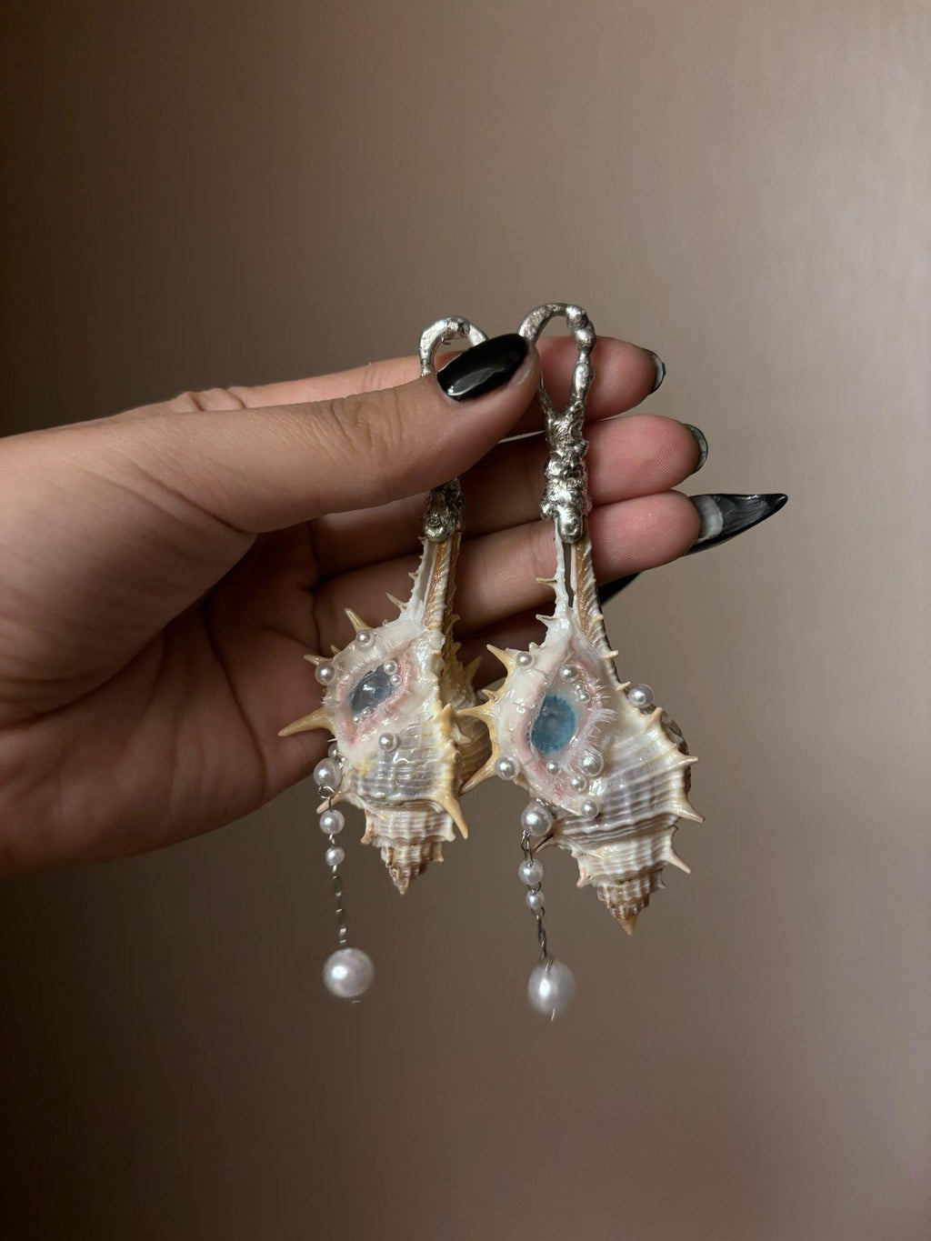 Conch Eye Talisman — artwork and styling view 6