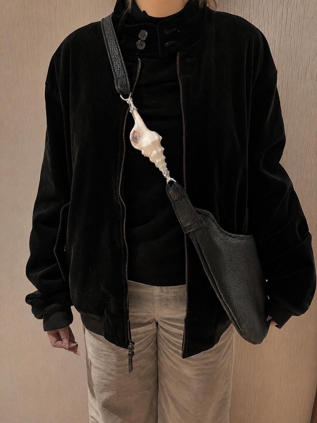 Long Conch Eye — artwork and styling view 4