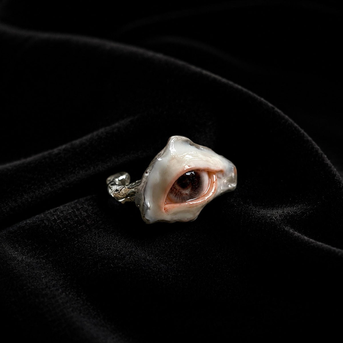 Ready to Ship Brown Pupil Oyster Eye Ring — view 6