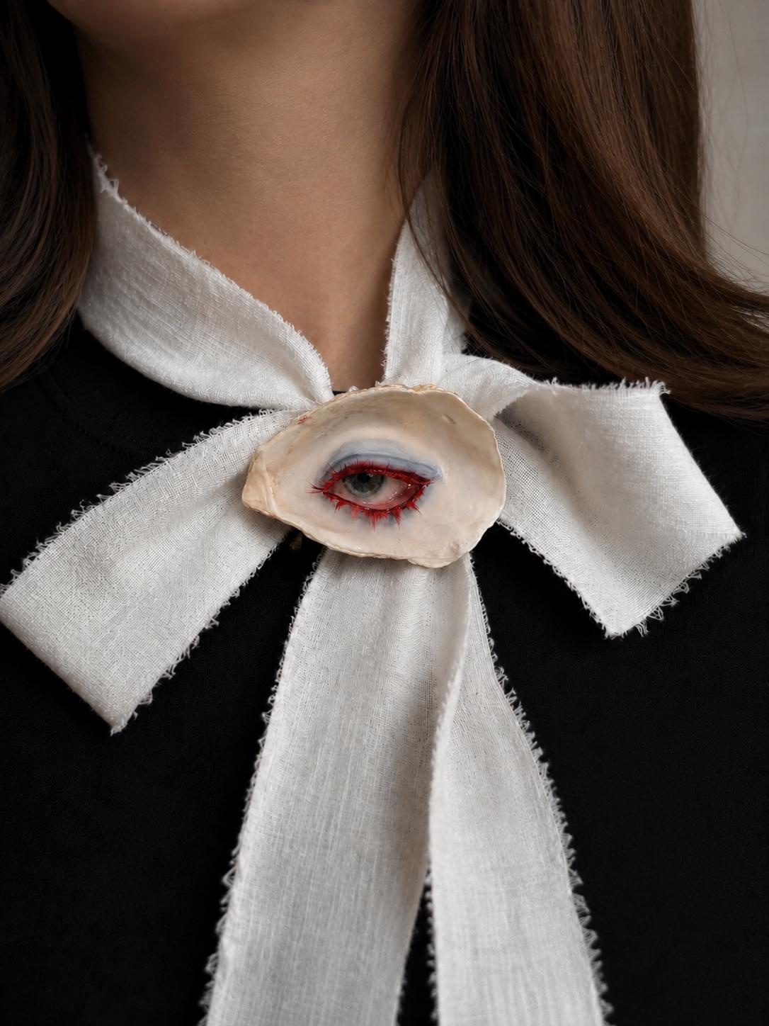 Red-Lash Oyster Eye — artwork and styling view 5