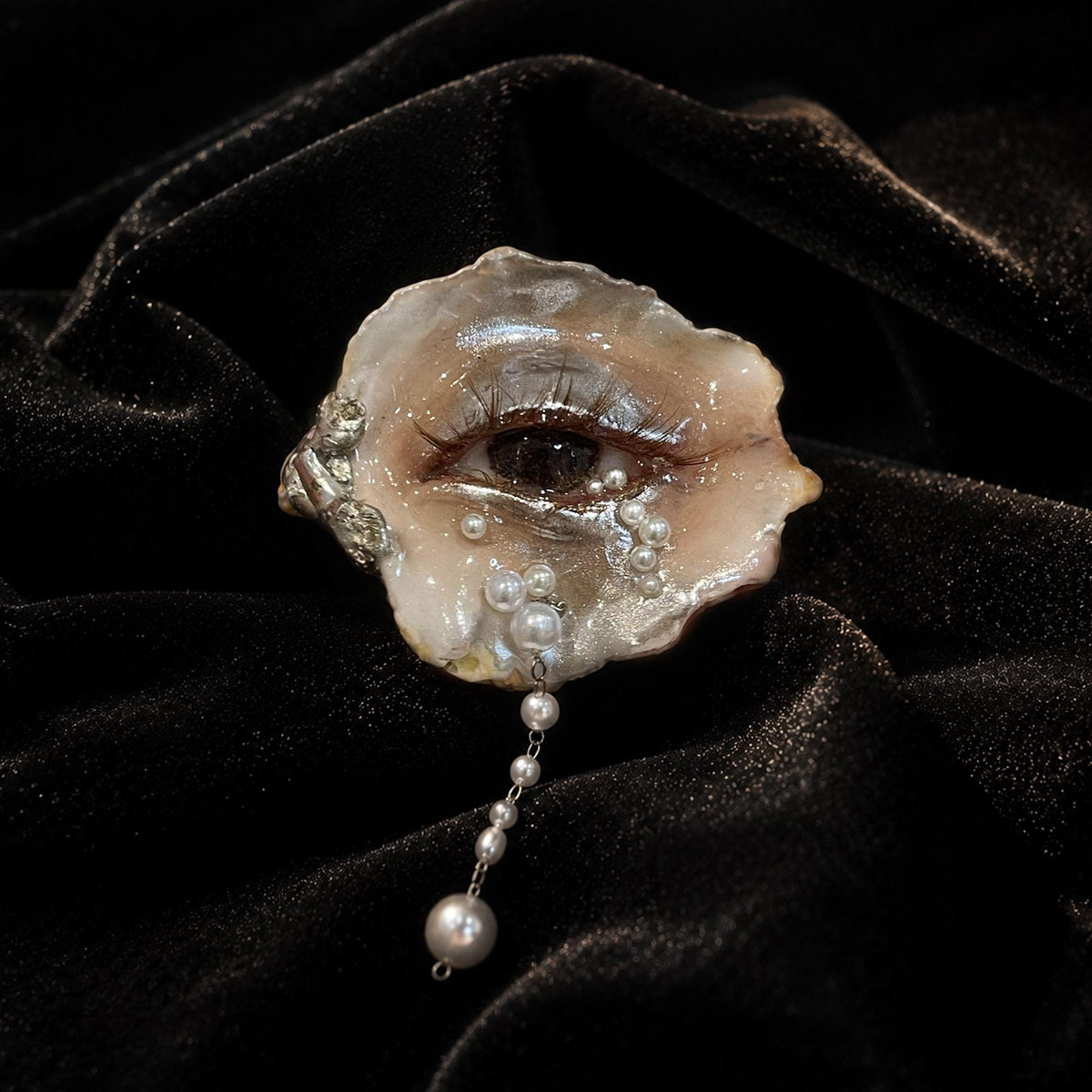 Brown Smoky Oyster Eye Brooch — view 2