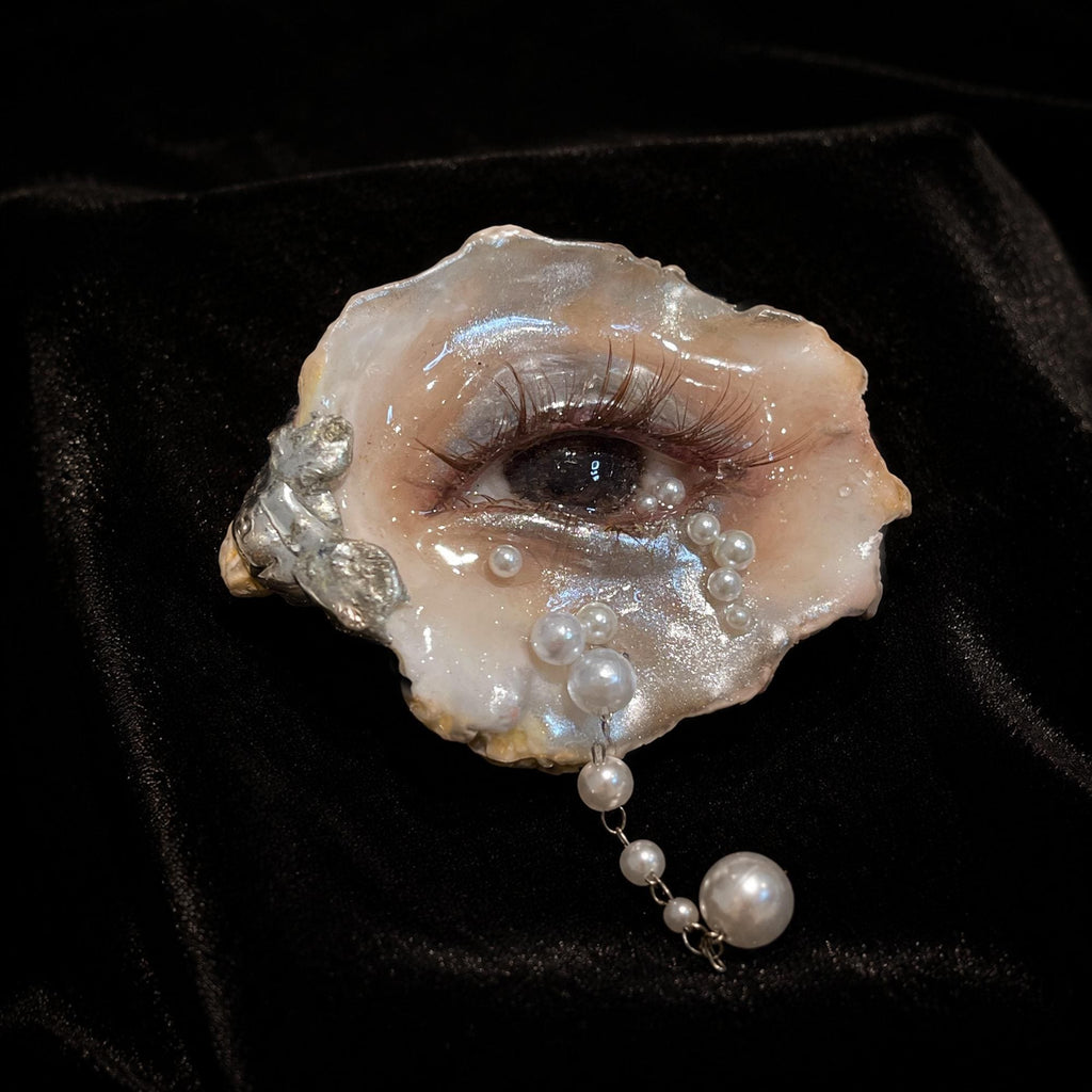 Brown Smoky Oyster Eye Brooch — view 6