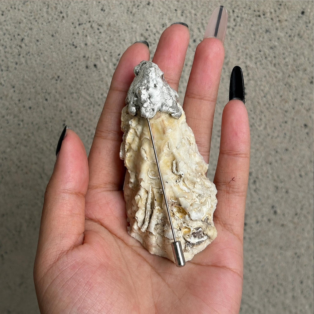 White-Lash Blue Oyster Eye — artwork and styling view 3