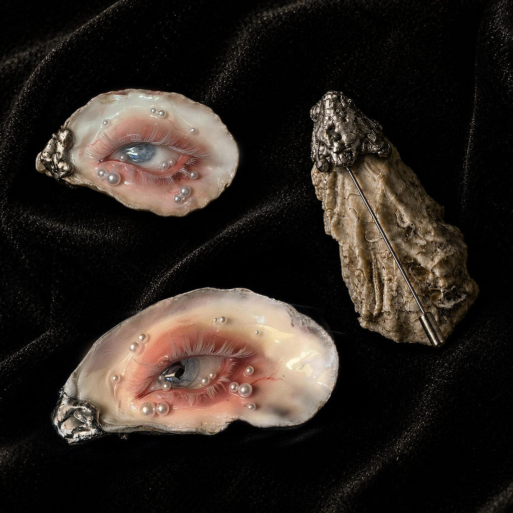 Blue Eye Oyster Shell Brooch & Choker — primary view