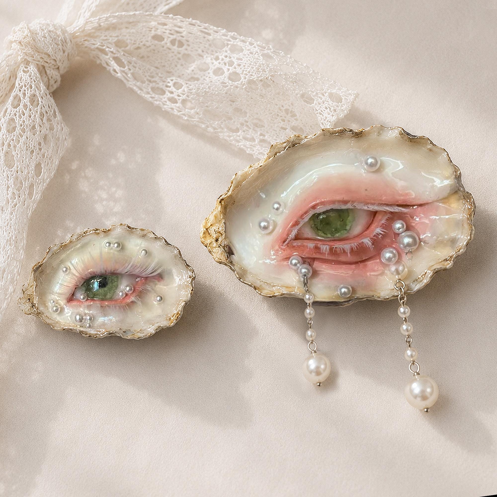 Green-and-Gold Oyster Eye — primary artwork view