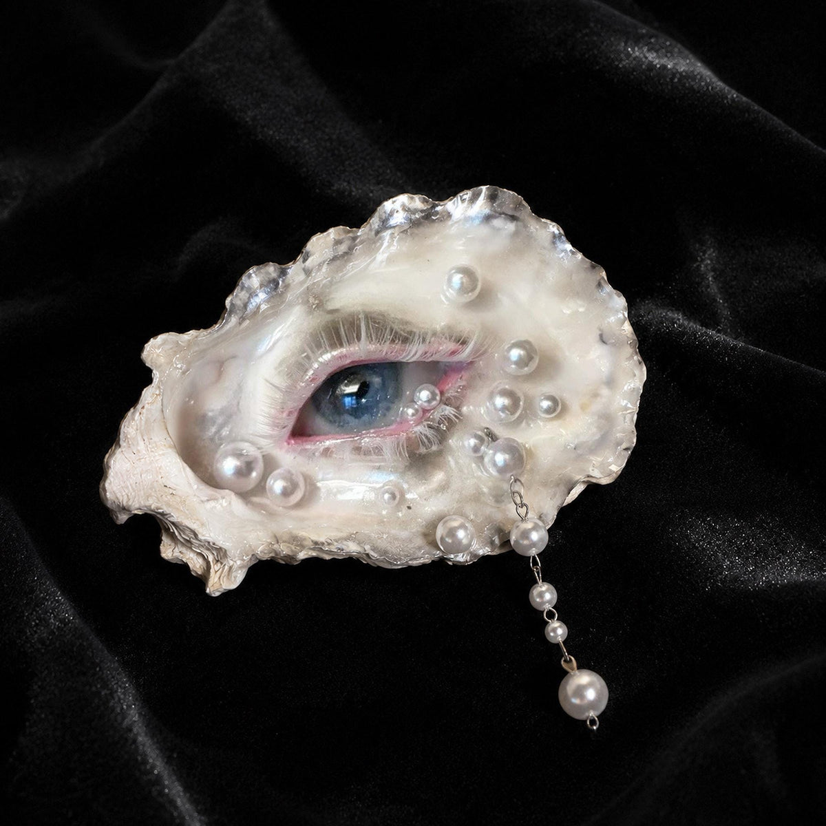 Pearl-Drop White-Water Blue Eye — artwork and styling view 2