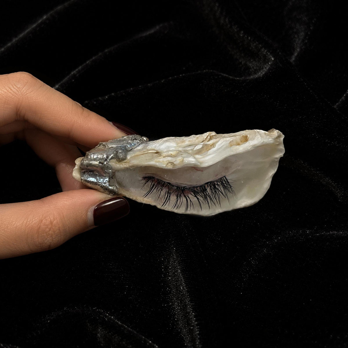 Nyra Black-Lash Oyster Eye — artwork and styling view 5