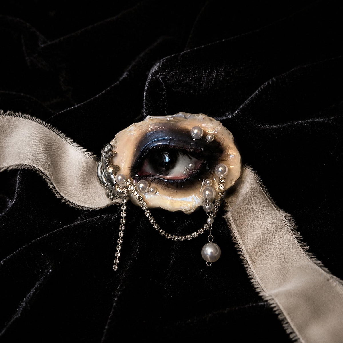 Lilith Veil — Black Smoky — artwork and styling view 4