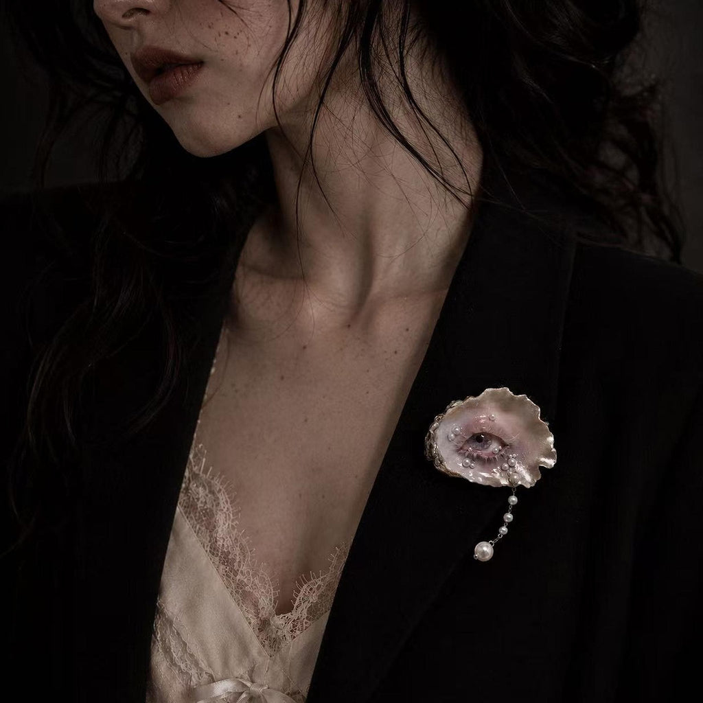 Nyra Lavender Gaze — artwork and styling view 2