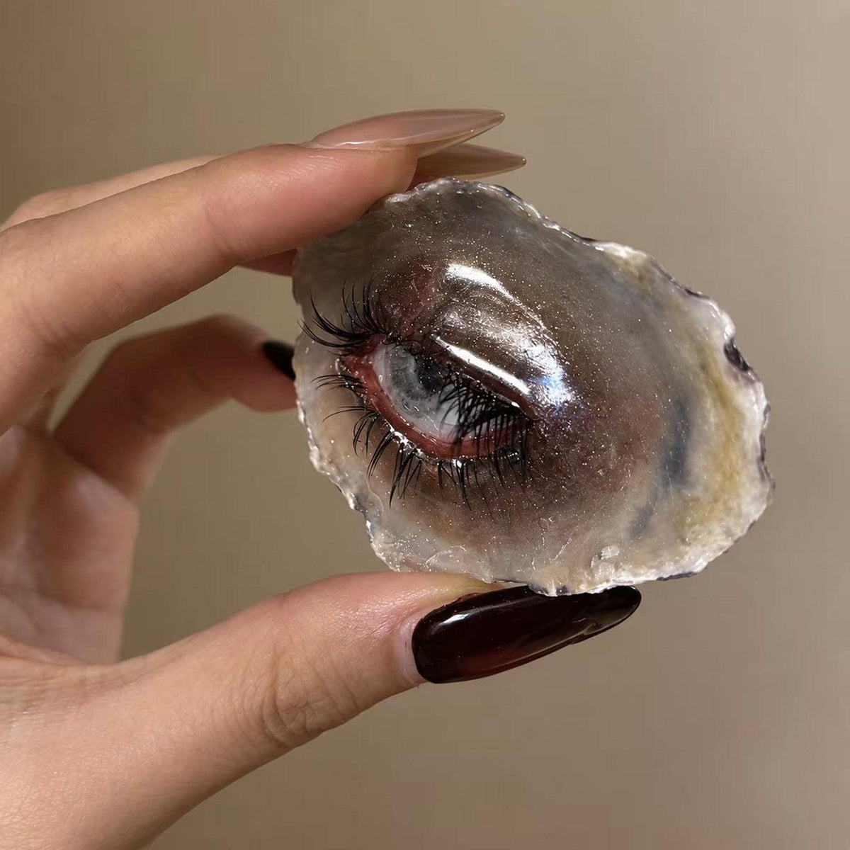 Lilith Grey Temptation — Oyster Eye Brooch, Choker or Charm — view 7