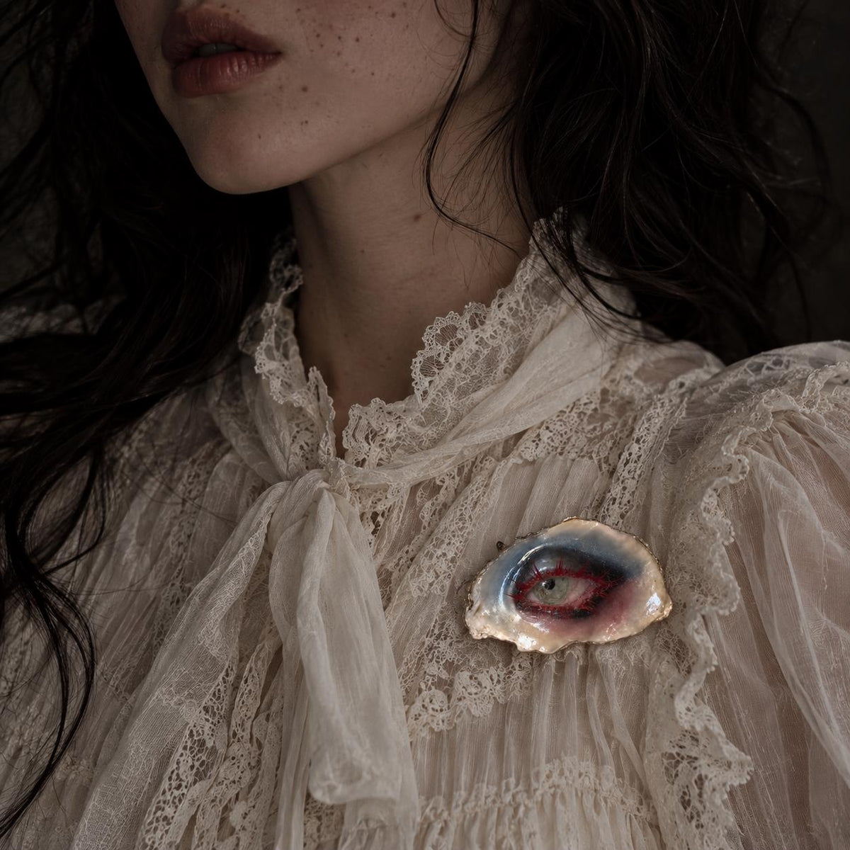 Lilith Thorned Gaze — view 3